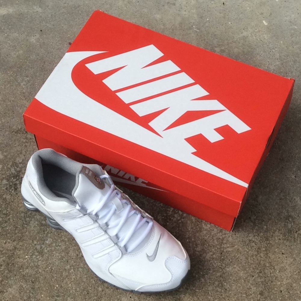 Nike Shox NZ Shoes (Rare)